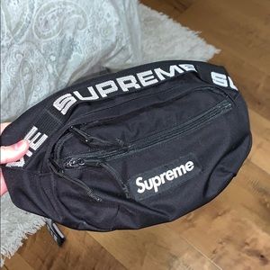 Supreme fanny pack OPEN TO OFFERS